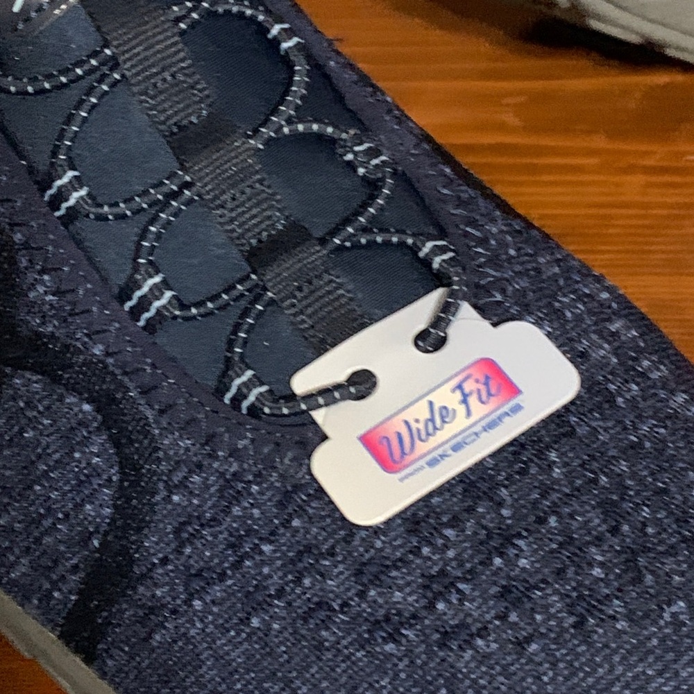 Skechers - Navy Knit Slip-On Sneakers. Wide Fit (10) - Picture 3 of 14